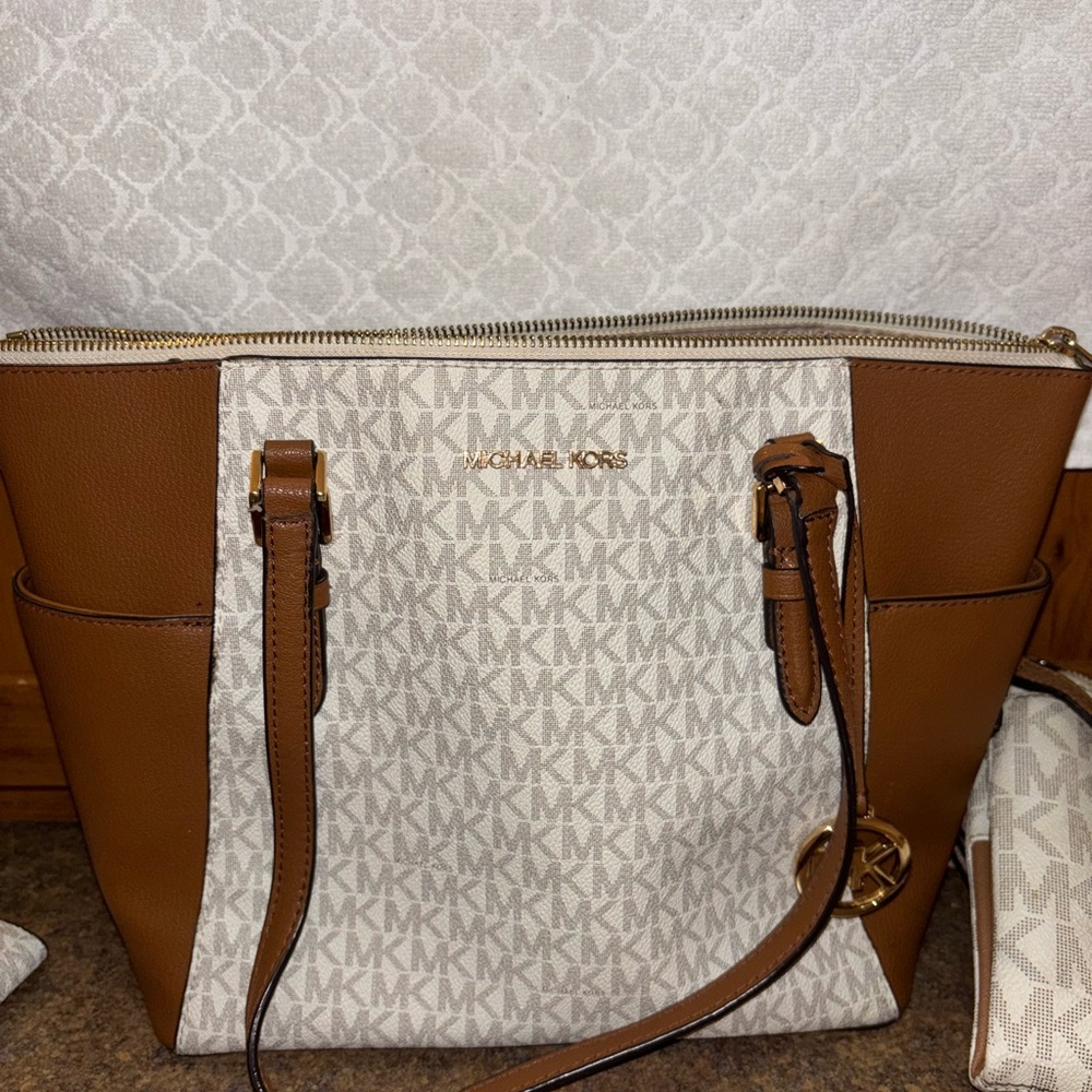 Michael Kors Brown and Cream Women's Everyday Purse